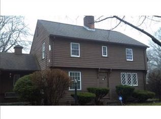 1607 Plumtree Rd, Springfield, MA 01119
