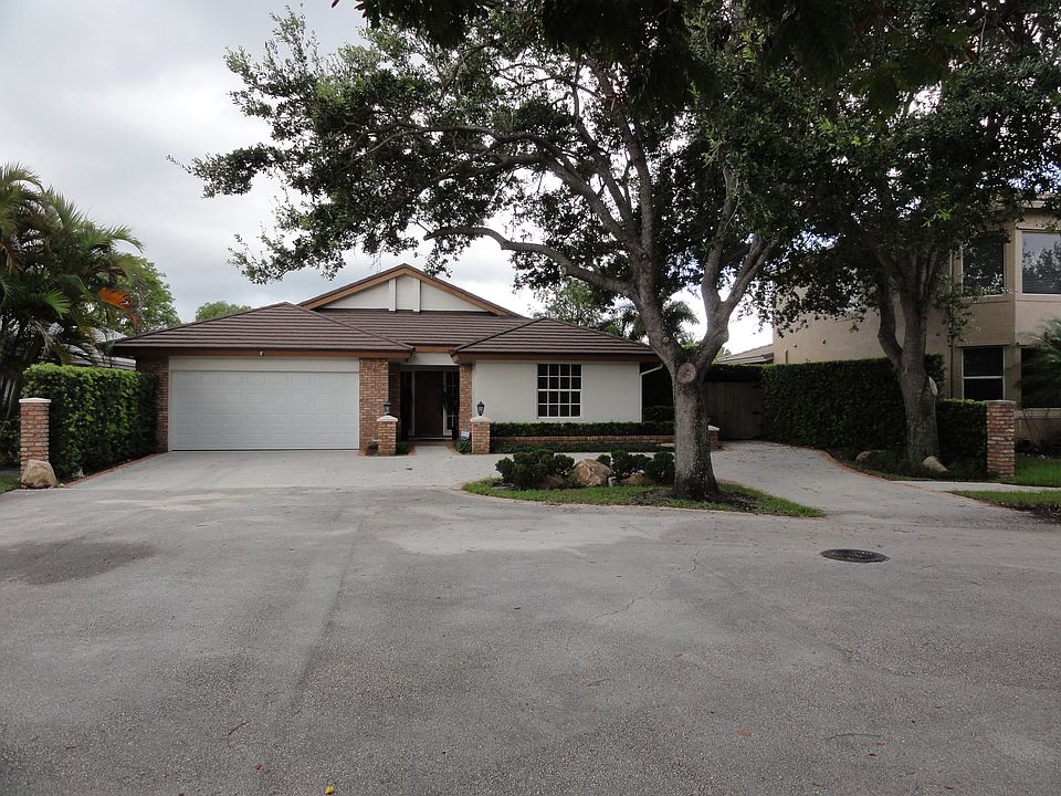 2nd image of 3120 W Quayside Dr