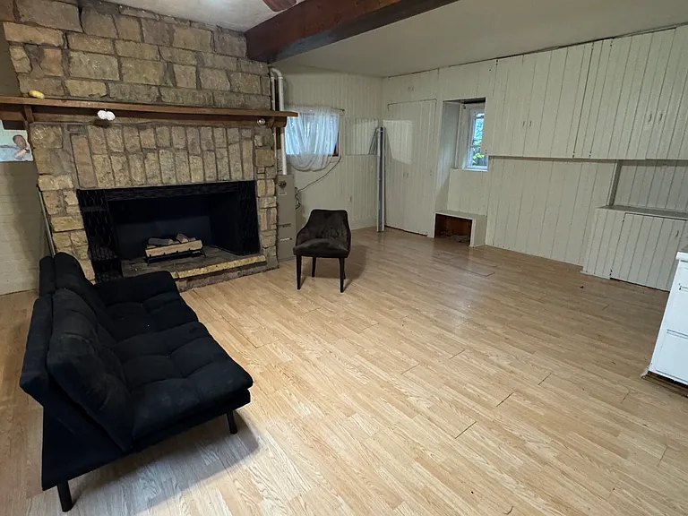 1101 Race St — Photo 1