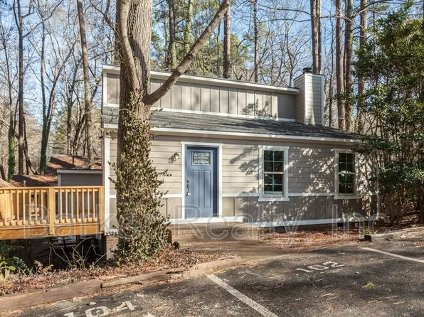 102 Bonnell Ct, Cary, NC 27511