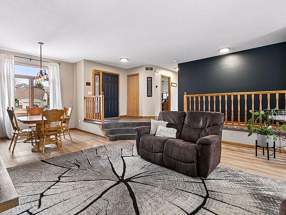 3rd image of 20911 Jameswood Ct
