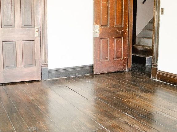 3rd image of 426 N Salisbury St