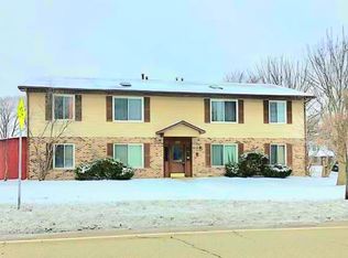 470 Echo Ln APT C, Aurora, IL 60504