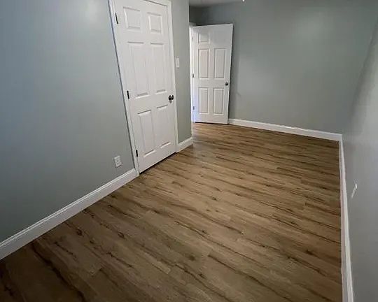 4th image of 5511 Cooper Dr