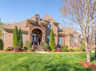 2021 Fitzhugh Ln, Matthews, NC 28104