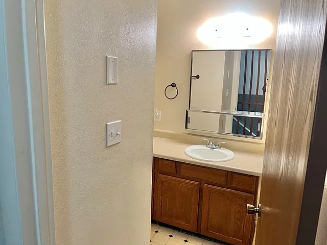 3 bed, 1572 sqft, $1,650 — Photo 4