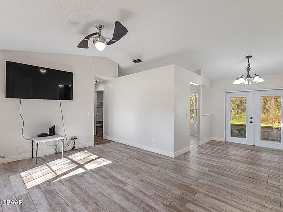 4th image of 3220 Whitehorse Ct