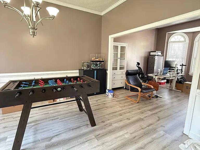 115 Sheldon Ct — Photo 6