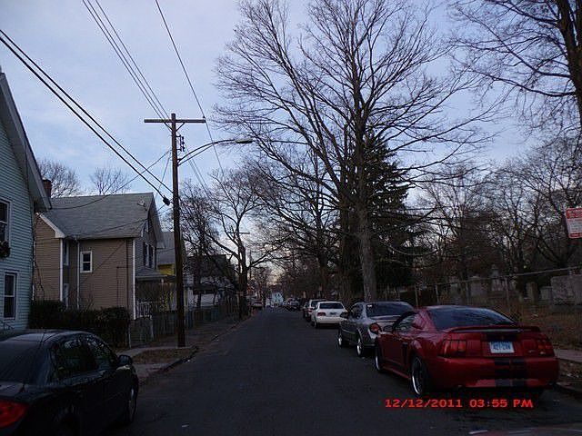 Building Photo 3