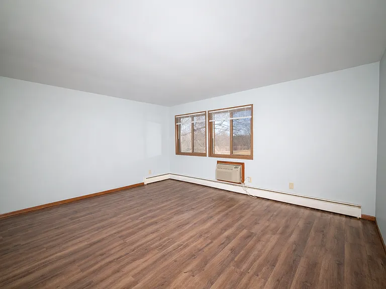Liberty Valley Apartments — Photo 8