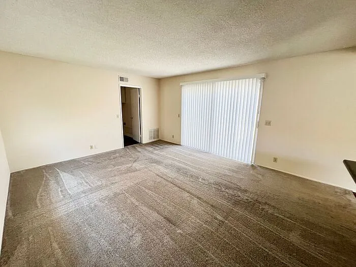 2163 Missouri St — Photo 13