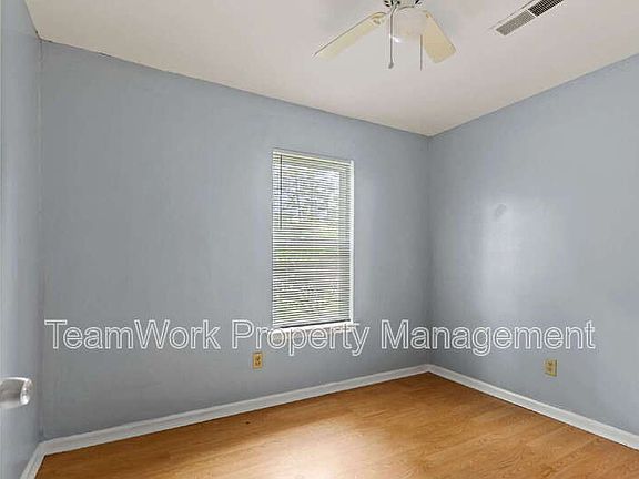 4th image of 149 Dorchester Manor Blvd