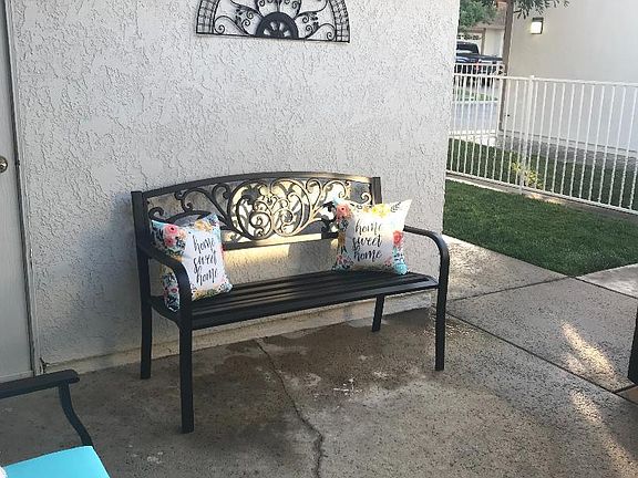3rd image of 8433 Valle Vista Pl