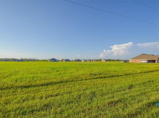 920 Angus Trl, Angleton, TX 77515