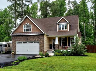 5822 Deer Path Dr, New Kent, VA 23124