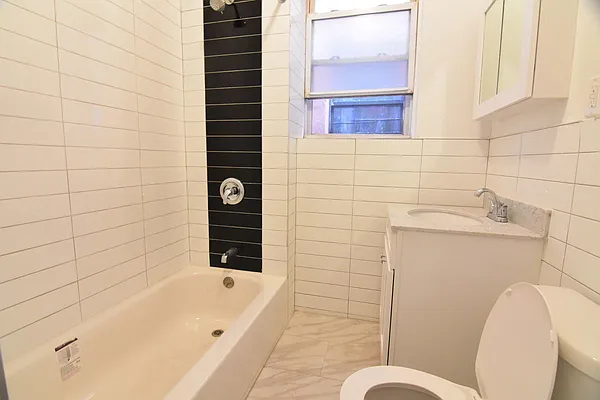 Rented by Clove Realty LLC | media 6