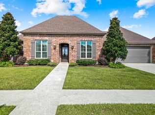 424 Hillbrooke Dr, Broussard, LA 70518