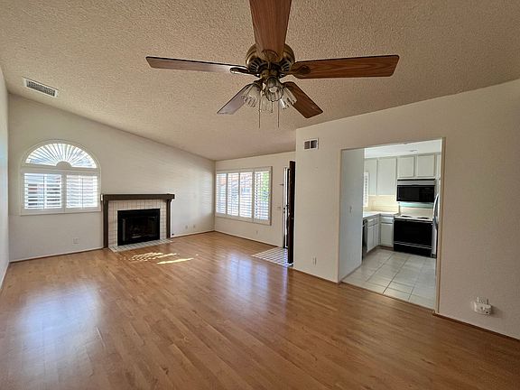 4th image of 4225 Porte De Palmas Unit 185
