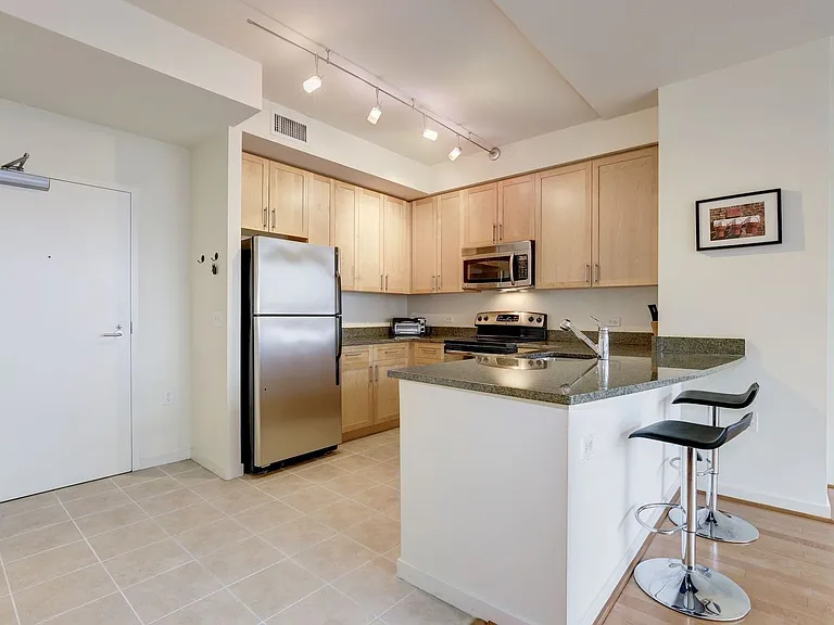 437 New York Ave NW #510 — Photo 3