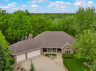 2441 River Bend Ct, Plover, WI 54467