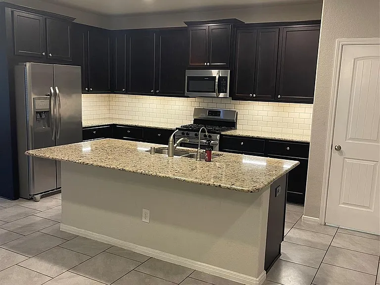 3417 Harvest Meadow Ln — Photo 5