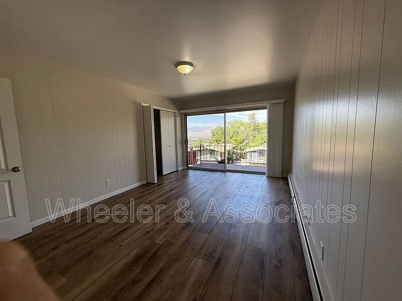 4 bed, 2.0 bath, 1600 sqft, $3,100 — Photo 3