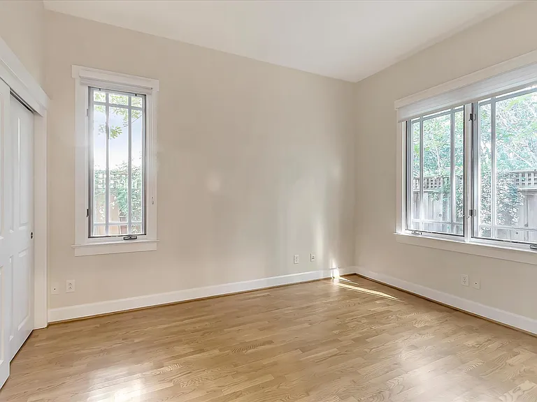 121 Boyer Ln — Photo 12