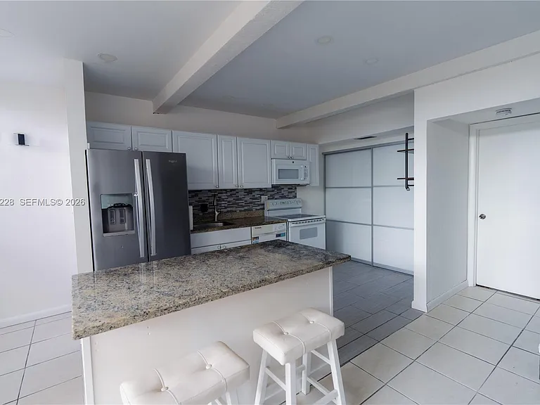 19200 NE 25th Ave #322C — Photo 2