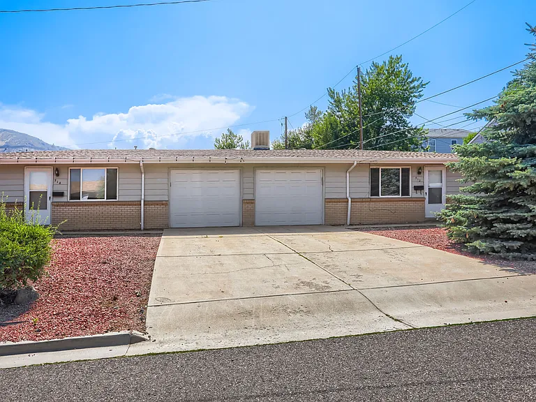 512 Maple St — Photo 3