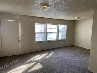 2 bed, 789 sqft, $1,100 — Photo 2