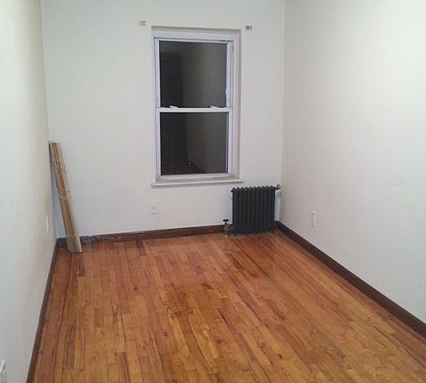 3rd image of 1562 3rd Ave APT 5B
