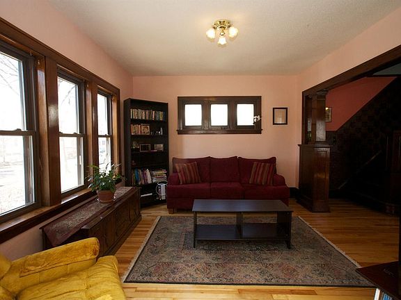 5th image of 1216 Woodbridge St