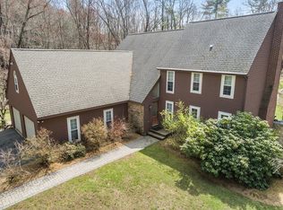 70 Fairlawn St, Northbridge, MA 01534