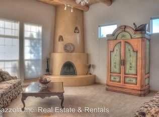 704 Tierra Alegre Ct, Tijeras, NM 87059