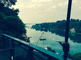 783 Robinhood Rd, Annapolis, MD 21405