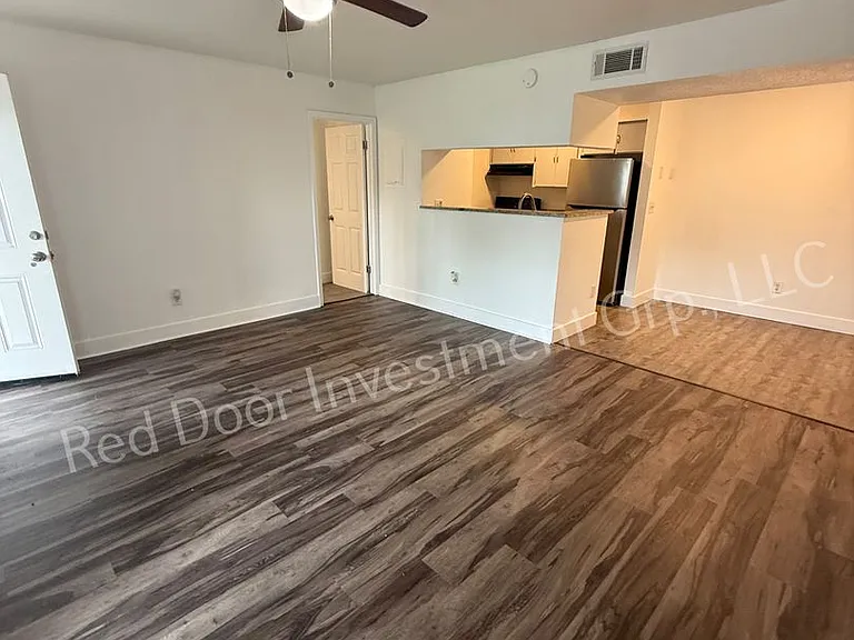 Walden Landing Apartments — Photo 5