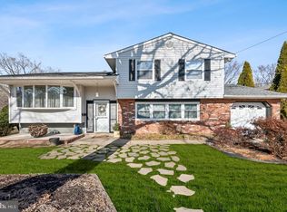 1 Stevens Dr, Delran, NJ 08075