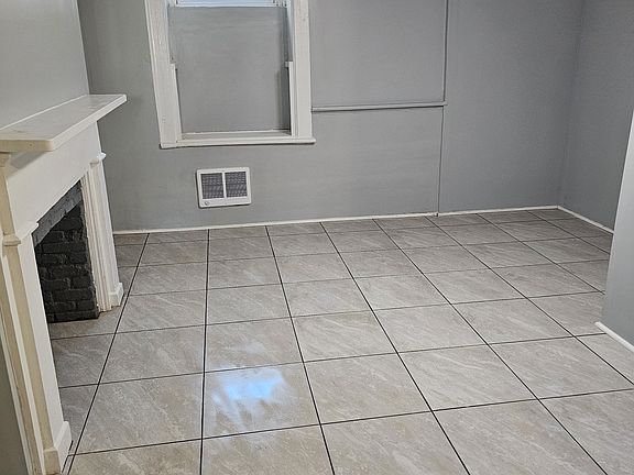 5th image of 1B Essex St
