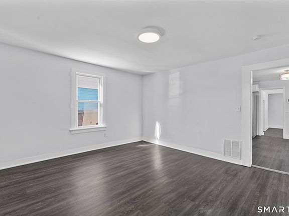 2nd image of 59 Pine Street