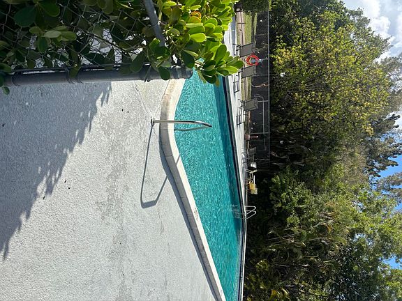 3rd image of 2980 Riverside Drive #323-3