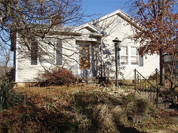2nd image of 514 E Gunter St