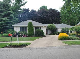 410 Wolf Point Dr, Erie, PA
