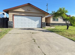 7301 Flamingo Way, Sacramento, CA 95828