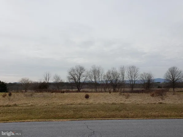 14318 Luella Pl, Hagerstown, MD 21740