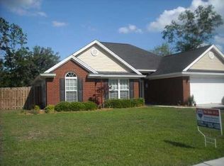 532 Cobblestone Cir, Bloomingdale, GA 31302