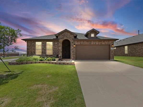 1216 Larkspur Ln, Cleburne, TX 76033