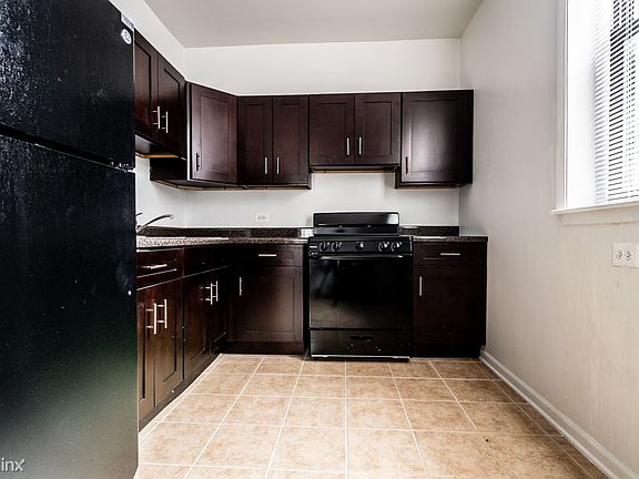 5047 S Champlain Ave. Chicago, IL Apartments Chicago Kitchen