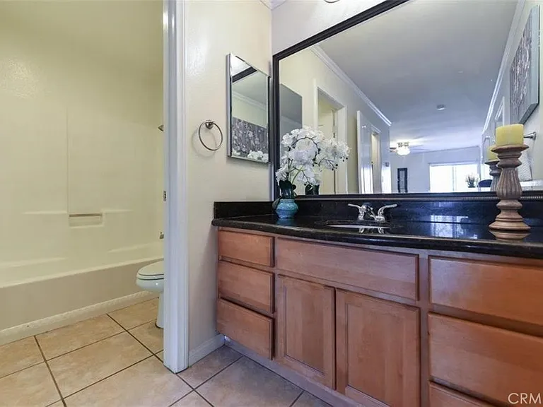 1345 Cabrillo Park Dr — Photo 6