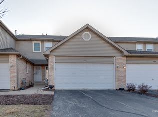 692 N Western Ln, Addison, IL 60101