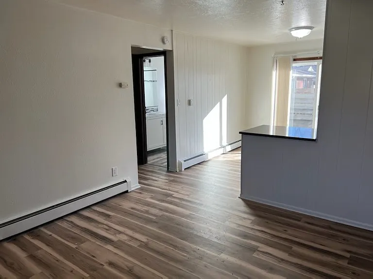 1324 Balsam Ave #1 — Photo 8